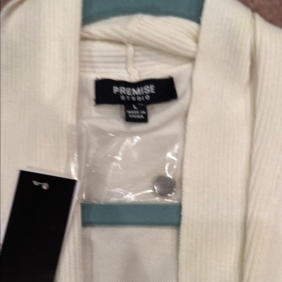 Premise Cream Women's Cardigan Sweater - Picture 2 of 4